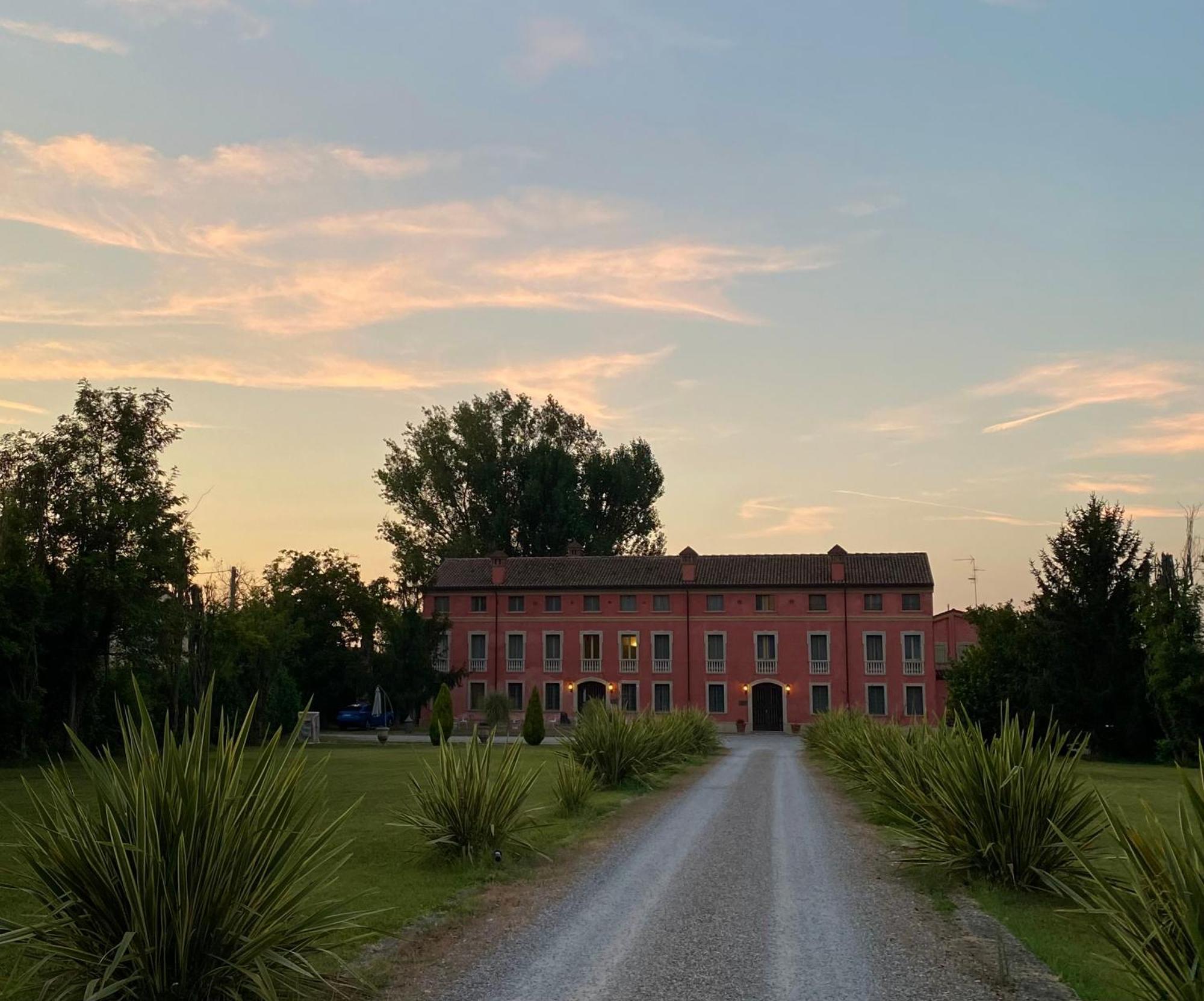 Hotel Villa Montanarini Villarotta Eksteriør billede