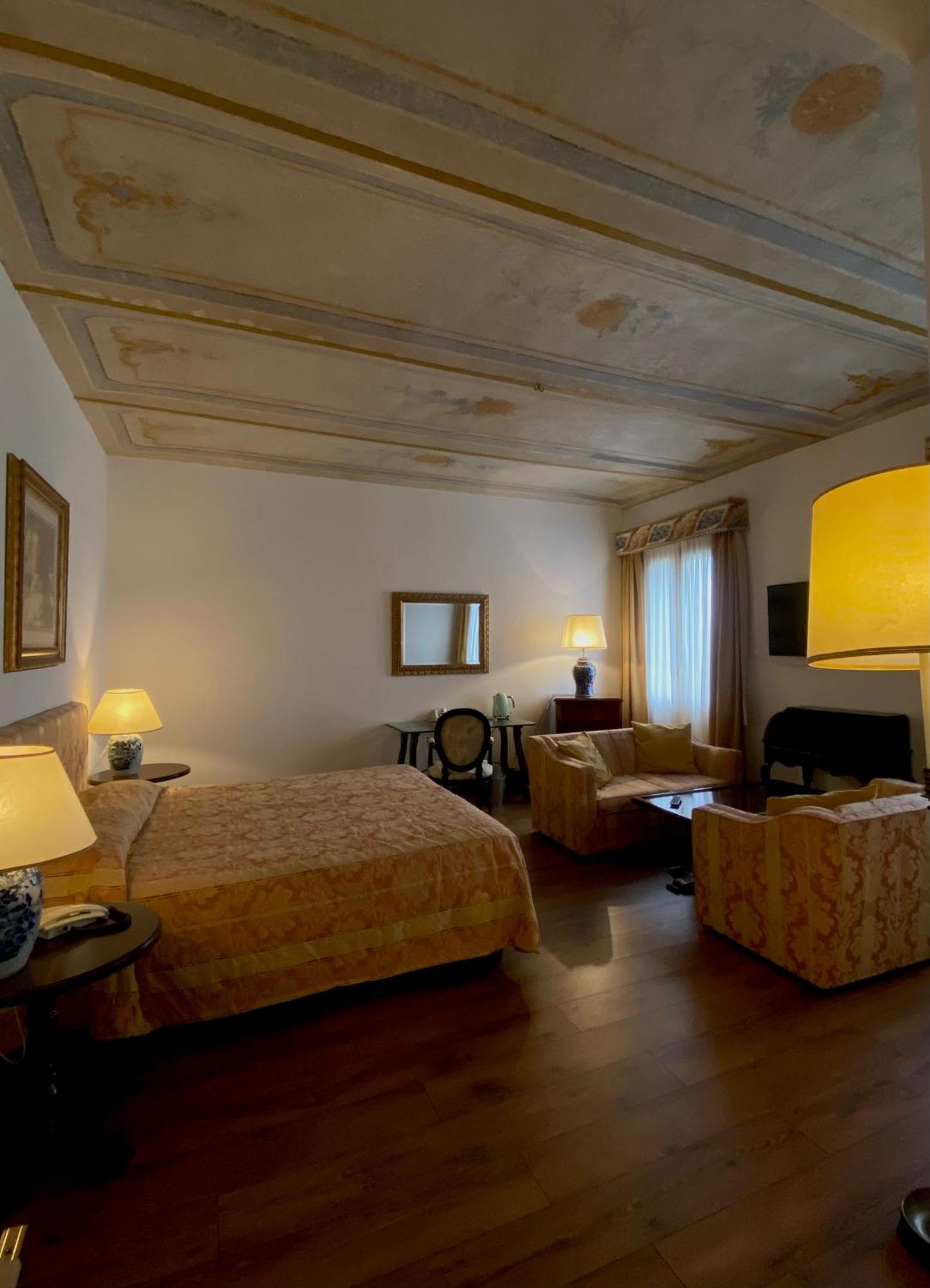 Hotel Villa Montanarini Villarotta Eksteriør billede